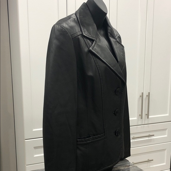 Danier Women’s Genuine Leather Blazer – Black – Size Medium - Picture 8 of 14